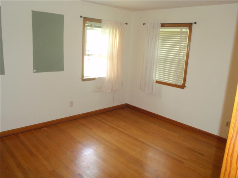 2925 Conway Wallrose Road Economy, PA 15005 - Photo 9 of 18 Bedroom.