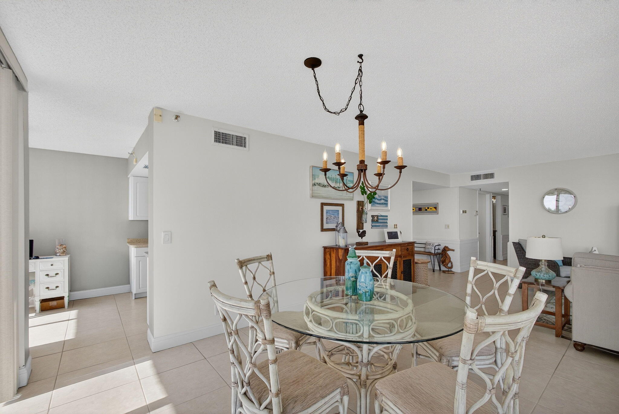 1300 Florida A1A, Unit 201 Jupiter, FL 33477 - Photo 10 of 77 8-web-or-mls-5D1A4724