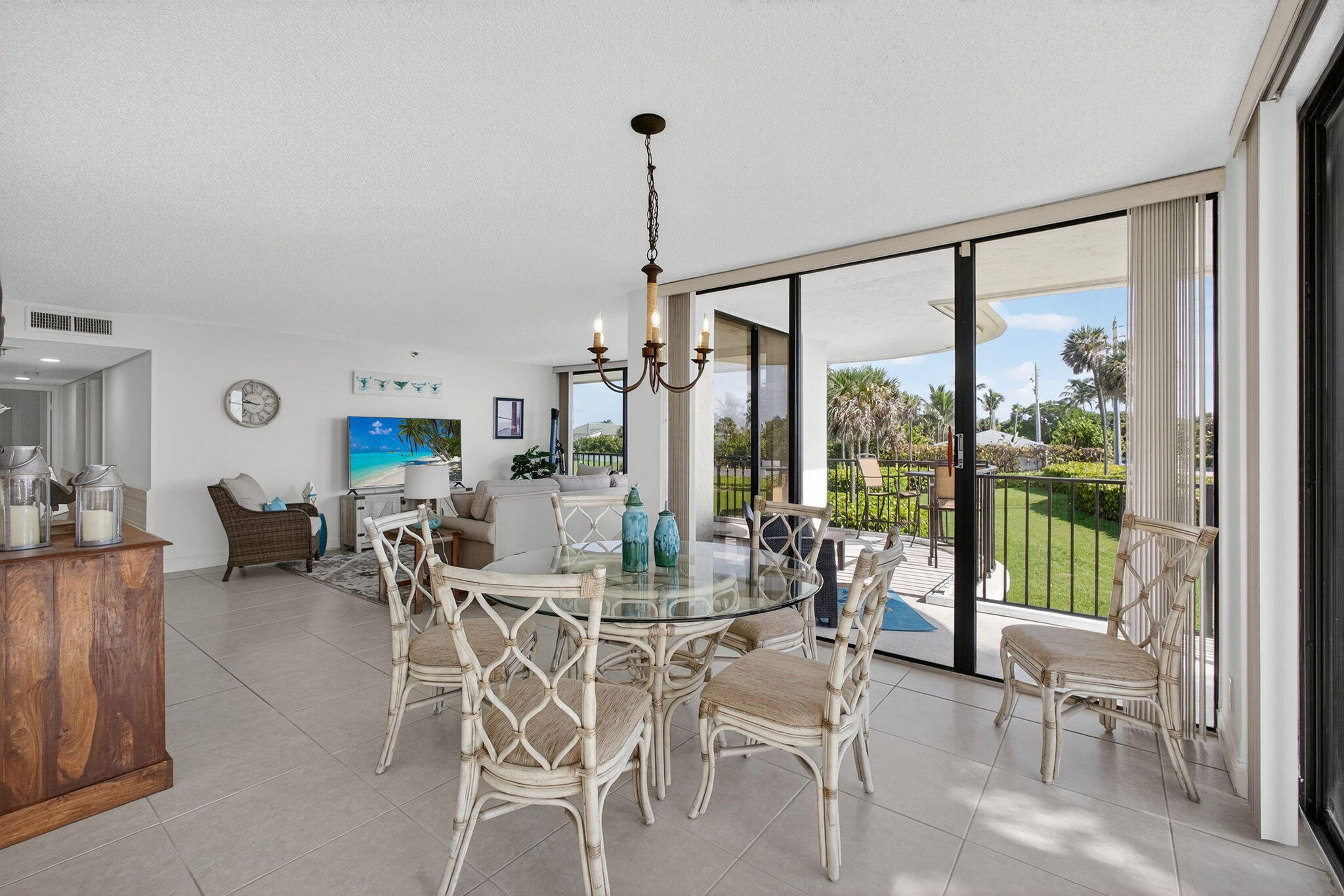 1300 Florida A1A, Unit 201 Jupiter, FL 33477 - Photo 11 of 77 9-web-or-mls-5D1A4728