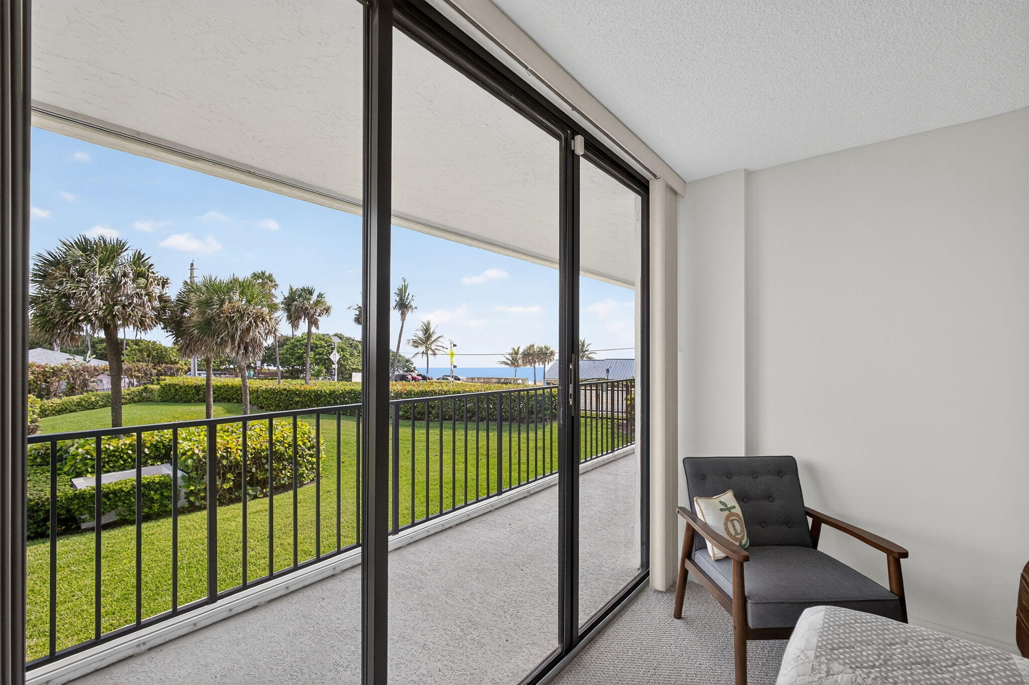 1300 Florida A1A, Unit 201 Jupiter, FL 33477 - Photo 31 of 77 32-web-or-mls-5D1A4955