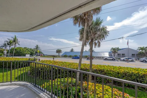 $999,000 | 1300 Florida A1A, Unit 201, Jupiter, FL 33477