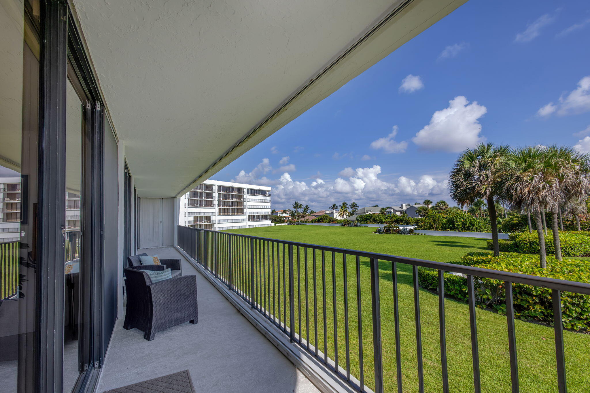 1300 Florida A1A, Unit 201 Jupiter, FL 33477 - Photo 38 of 77 42-web-or-mls-5D1A4813_HDR 2
