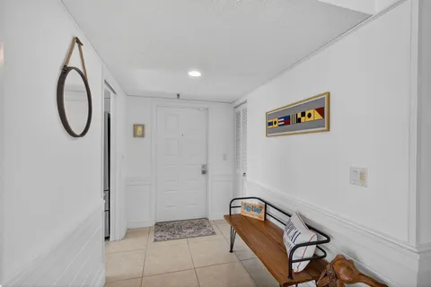 $999,000 | 1300 Florida A1A, Unit 201, Jupiter, FL 33477