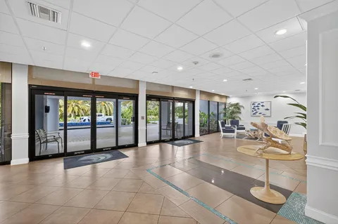 $999,000 | 1300 Florida A1A, Unit 201, Jupiter, FL 33477