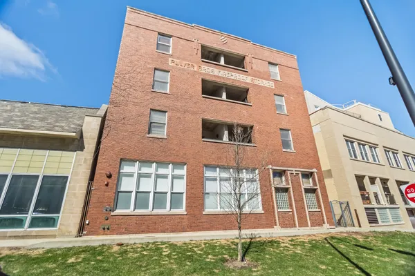 $3,900 | 1830 Ridge Avenue, Unit 103, Evanston, IL 60201