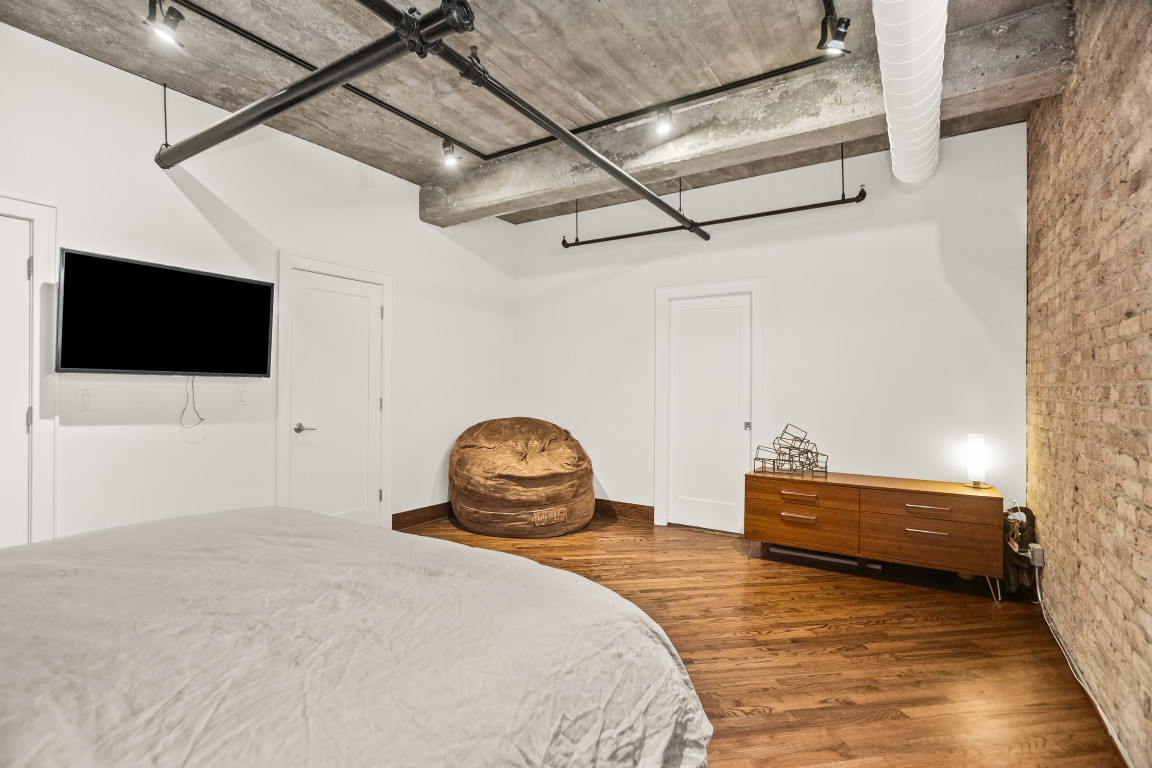 1830 Ridge Avenue, Unit 103 Evanston, IL 60201 - Photo 11 of 18