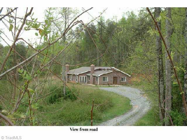 286 Pat Irvin Road Pilot Mountain, NC 27041 - Photo 1 of 9 Exterior Front.