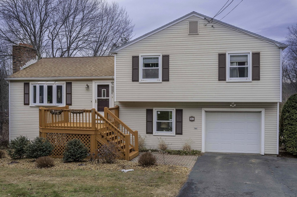 41 Old Bay Road Belchertown, MA 01007 - Photo 1 of 26 Gallery Image 1