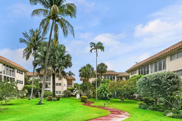 $260,000 | 400 Northeast 20th Street, Unit A207, Boca Raton, FL 33431