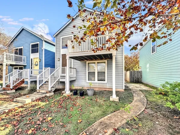 $950 | 338 Trestle Tree, Unit C, San Marcos, TX 78666