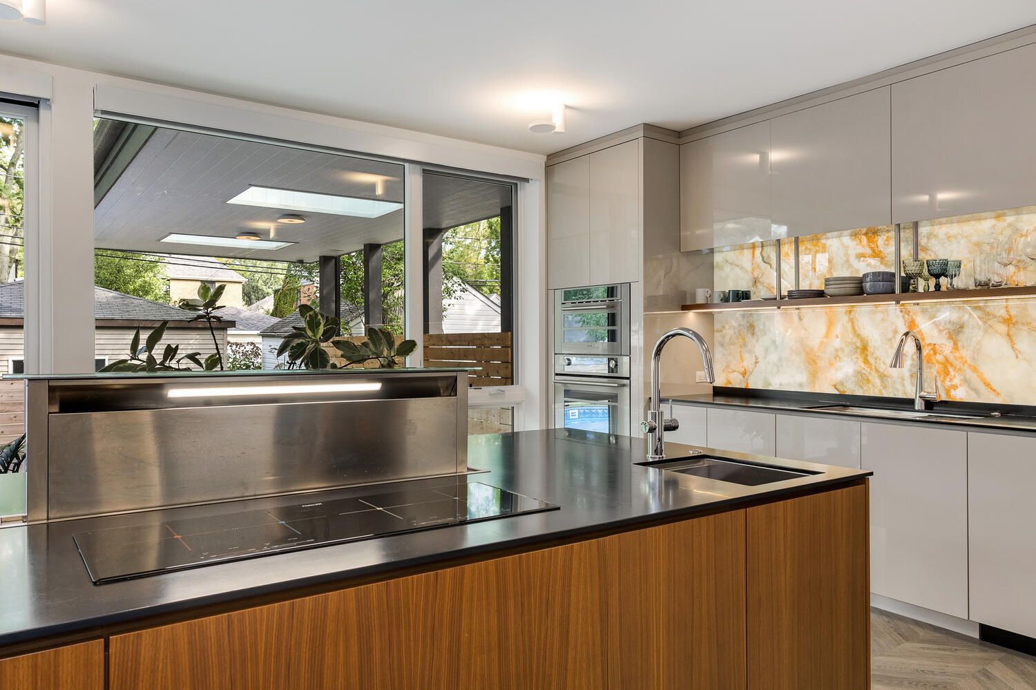 2333 Ridgeway Avenue Evanston, IL 60201 - Photo 11 of 35 a kitchen with counter top space
