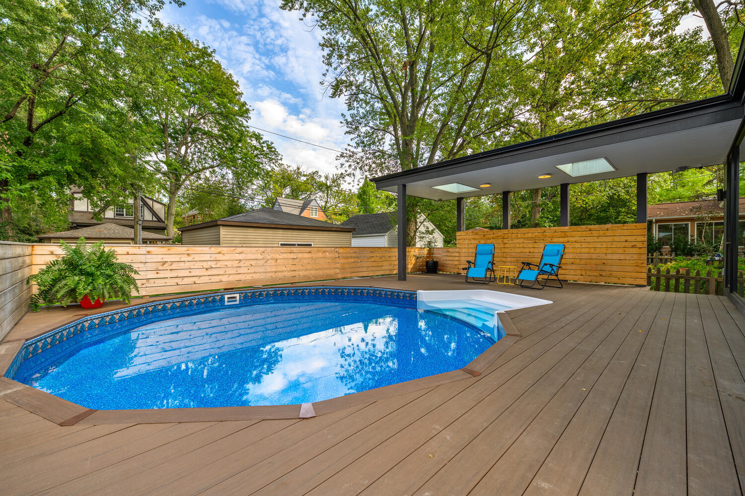 2333 Ridgeway Avenue Evanston, IL 60201 - Photo 31 of 35 a view of a swimming pool with a patio