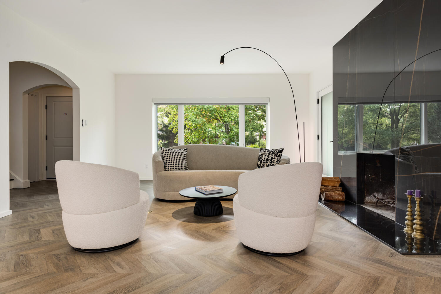 2333 Ridgeway Avenue Evanston, IL 60201 - Photo 7 of 35 a living room with furniture and a flat screen tv