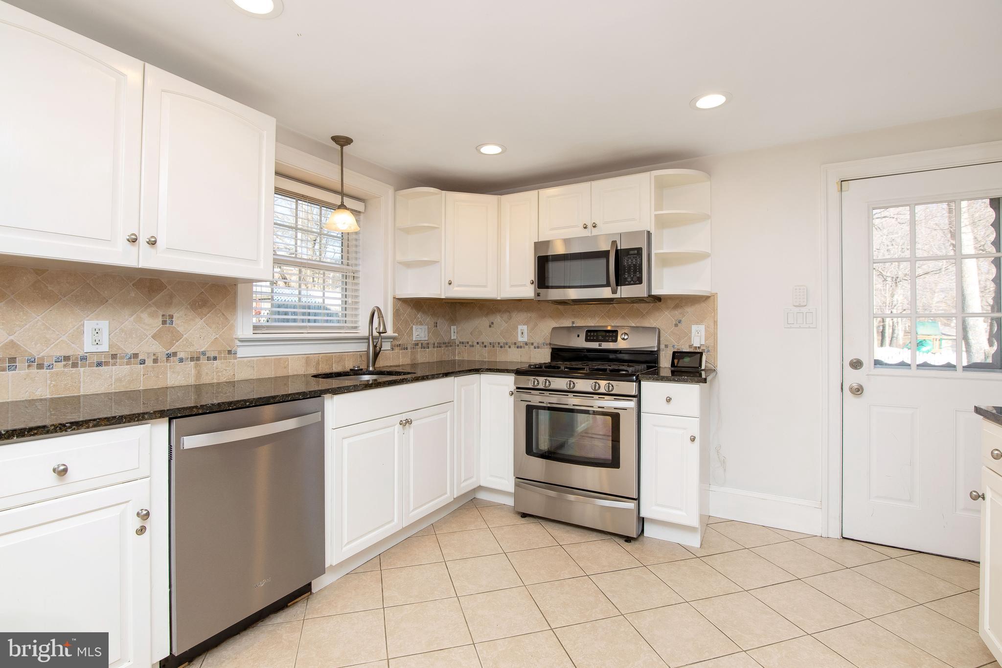 621 Saxer Avenue Springfield, PA 19064 - Photo 13 of 37 Gallery Image 13