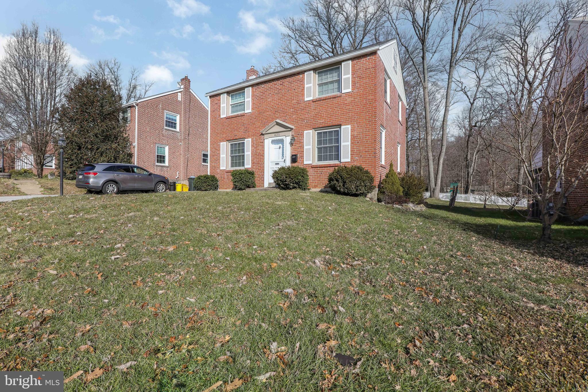 621 Saxer Avenue Springfield, PA 19064 - Photo 3 of 37 Gallery Image 3