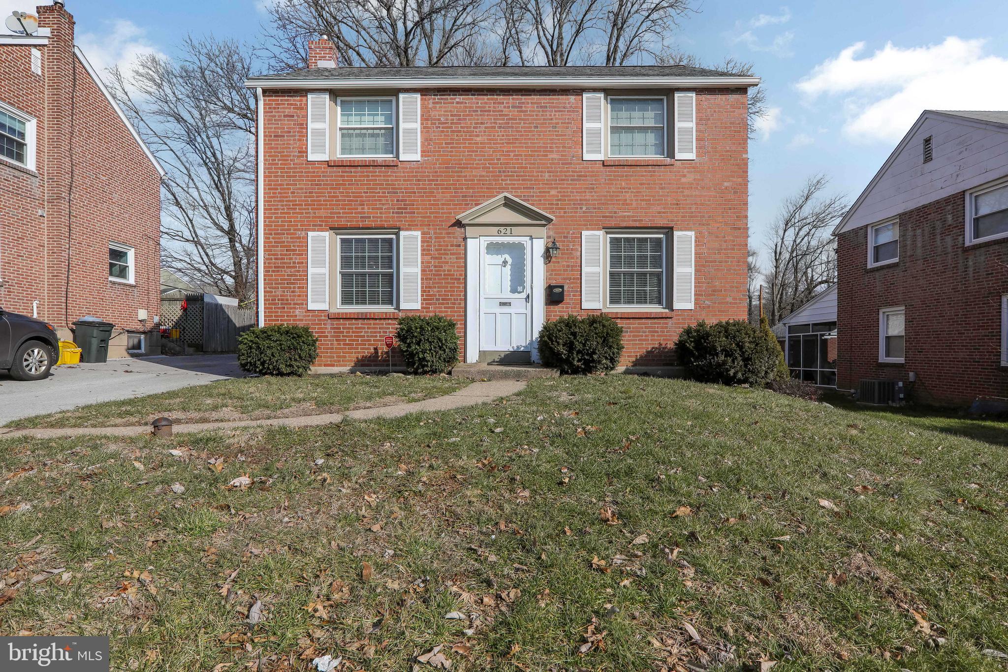 621 Saxer Avenue Springfield, PA 19064 - Photo 4 of 37 Gallery Image 4
