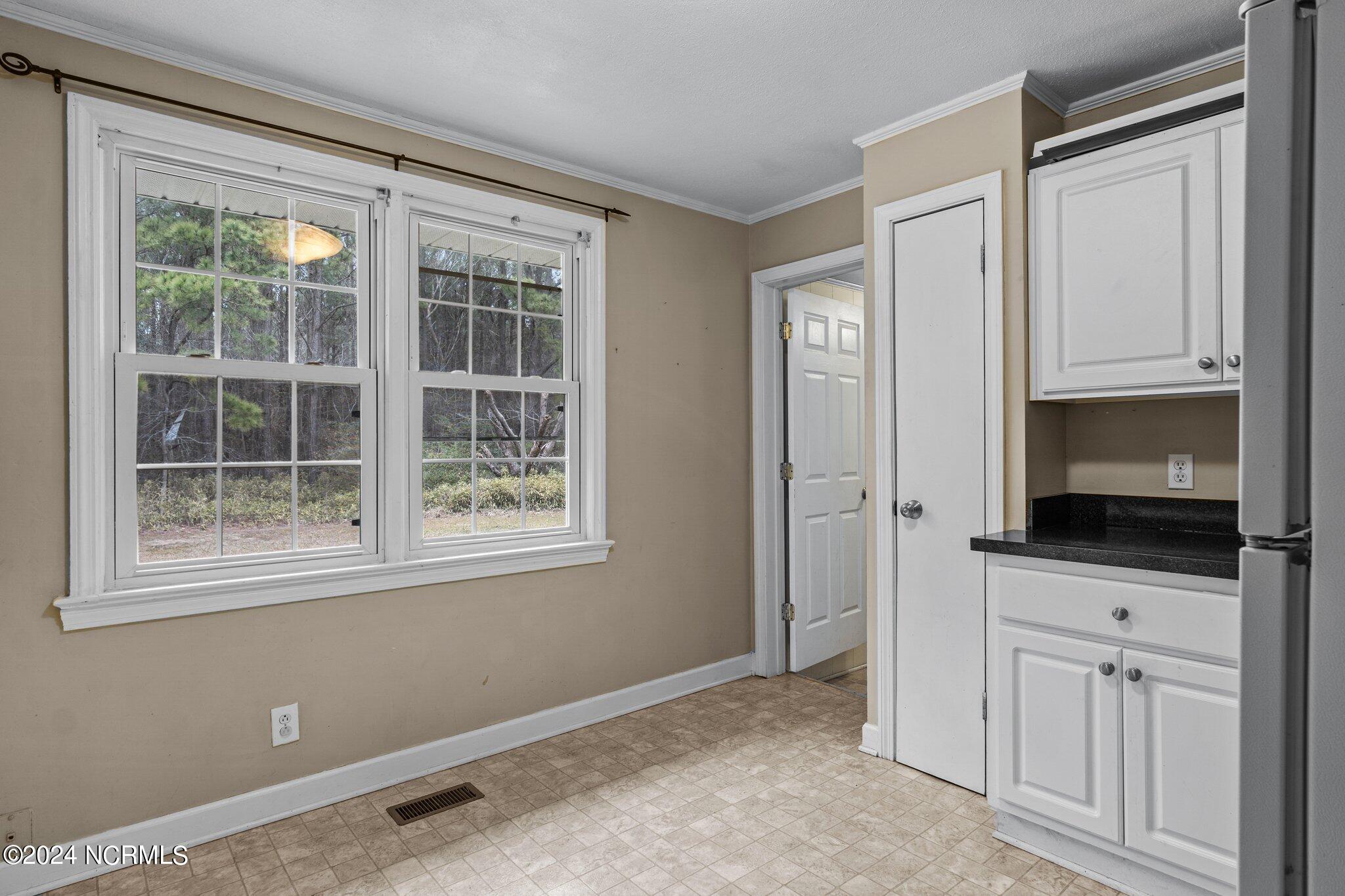 1627 Soundneck Road Elizabeth City, NC 27909 - Photo 11 of 34 15-web-or-mls-DSC06193