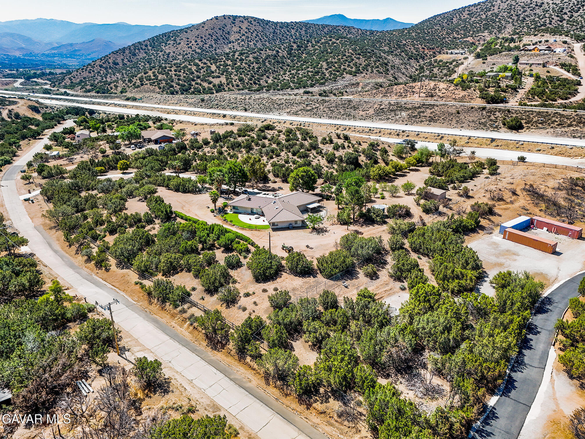 6020 Valley Sage Road Acton, CA 93510 - Photo 39 of 40 a view of a city