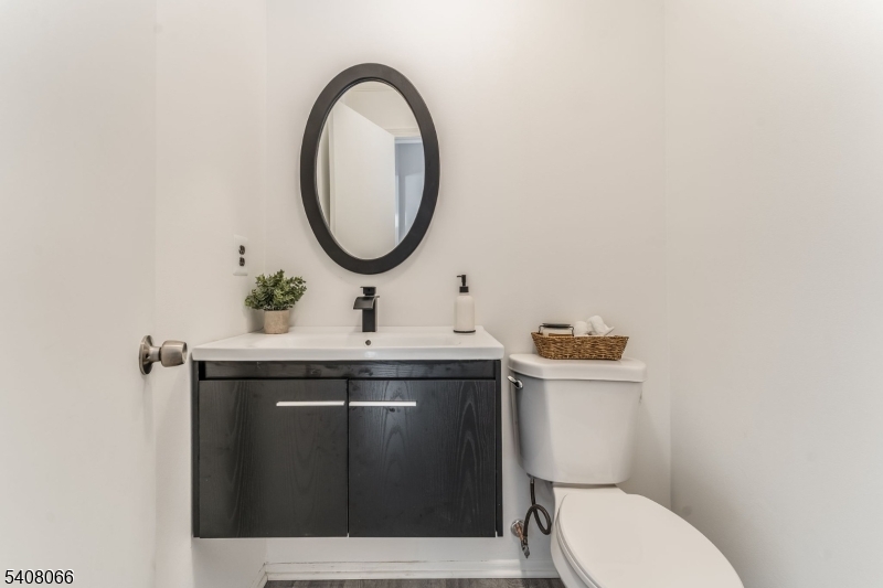 14 Dryden Terrace Phillipsburg, NJ 08865 - Photo 13 of 31