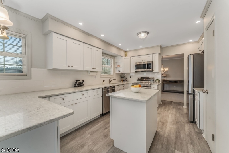 14 Dryden Terrace Phillipsburg, NJ 08865 - Photo 9 of 31