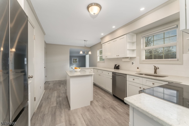 14 Dryden Terrace Phillipsburg, NJ 08865 - Photo 10 of 31