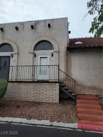 $1,895 | 610 Sea Pines Lane, Las Vegas, NV 89107