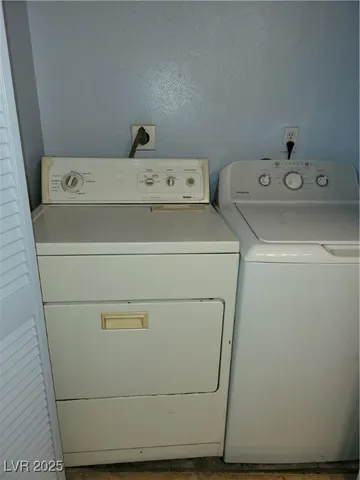 $1,895 | 610 Sea Pines Lane, Las Vegas, NV 89107