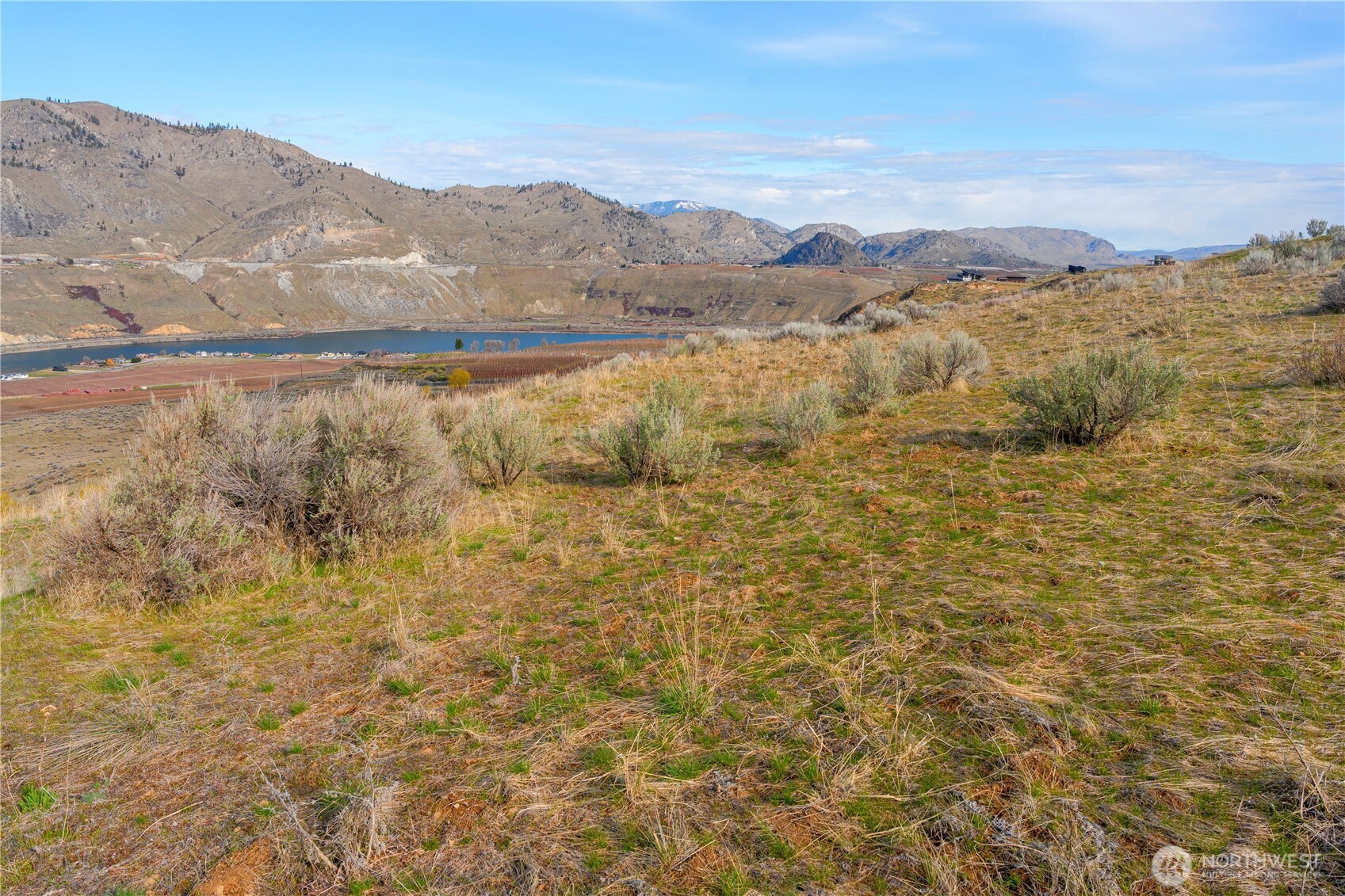 0 Tract 5 Mcneil Canyon Road Orondo, WA 98843 - Photo 2 of 14 a view of lake and mountain
