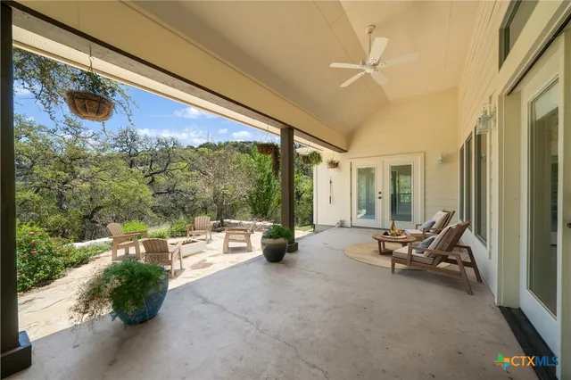 $615,000 | 170 North Echo Canyon Drive North, Comfort, TX 78013