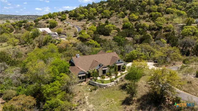 $615,000 | 170 North Echo Canyon Drive North, Comfort, TX 78013