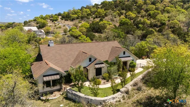 $615,000 | 170 North Echo Canyon Drive North, Comfort, TX 78013