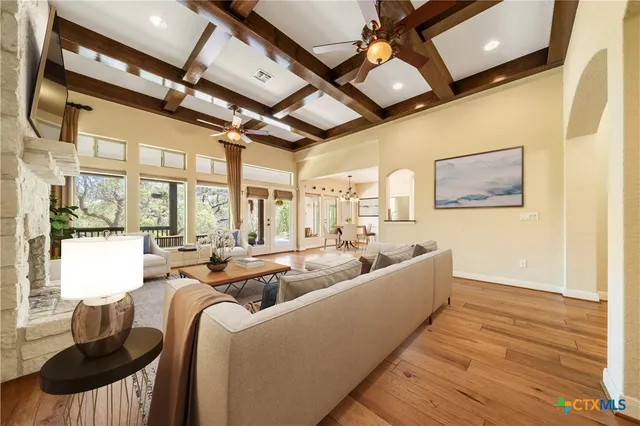 $615,000 | 170 North Echo Canyon Drive North, Comfort, TX 78013