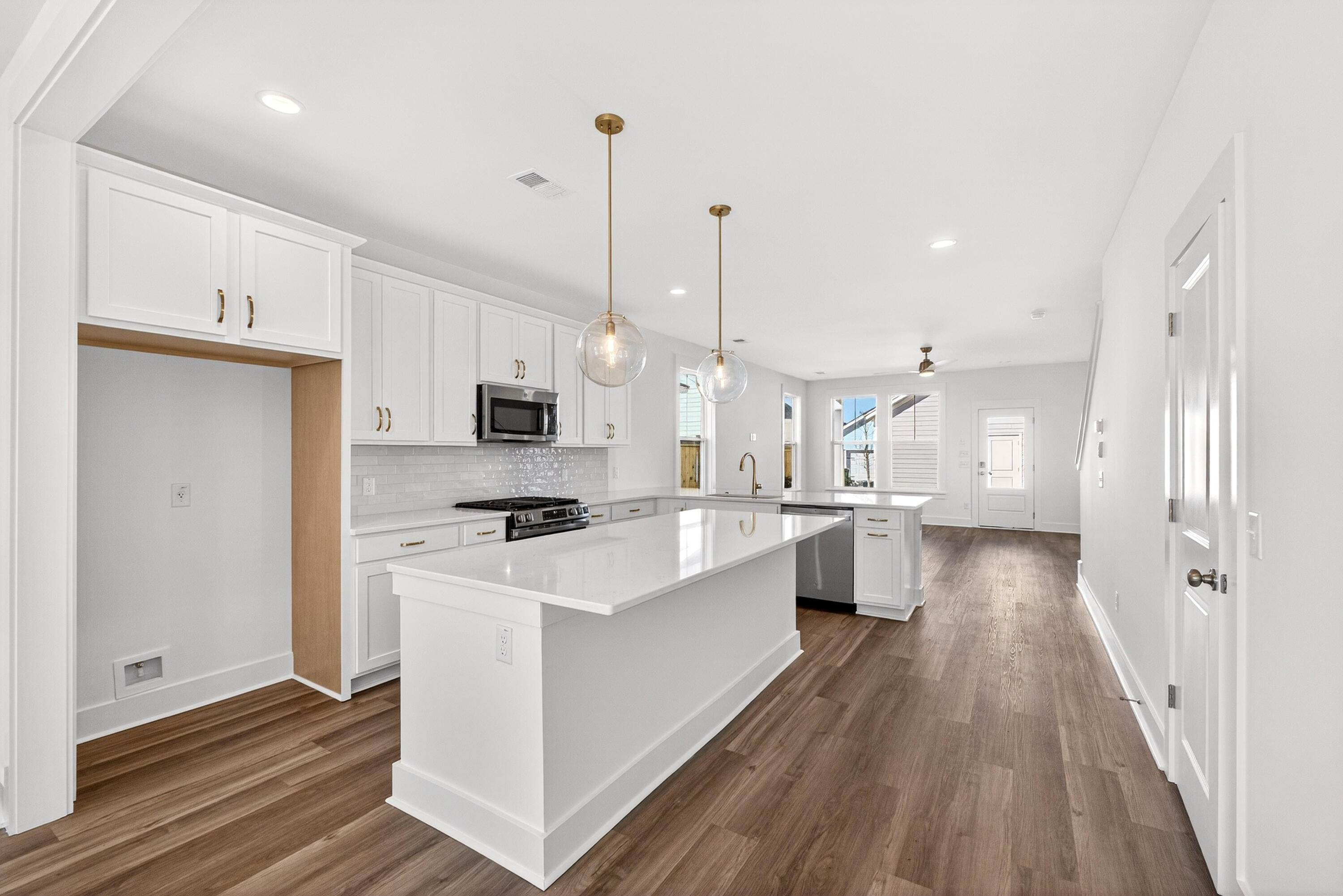 708 Rumbling Leaf Lane Summerville, SC 29486 - Photo 6 of 42 Barton 1495