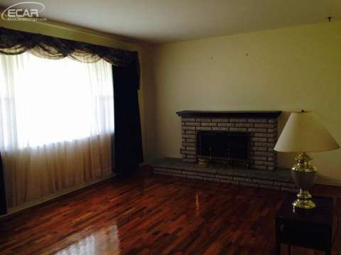 10480 Henderson Road Corunna, MI 48817 - Photo 3 of 22 20439432-2.JPG