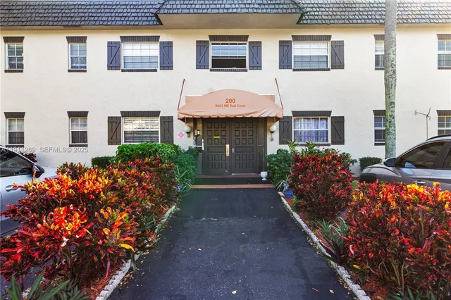 $148,000 | 5661 Southwest 2nd Court, Unit 216, Margate, FL 33068