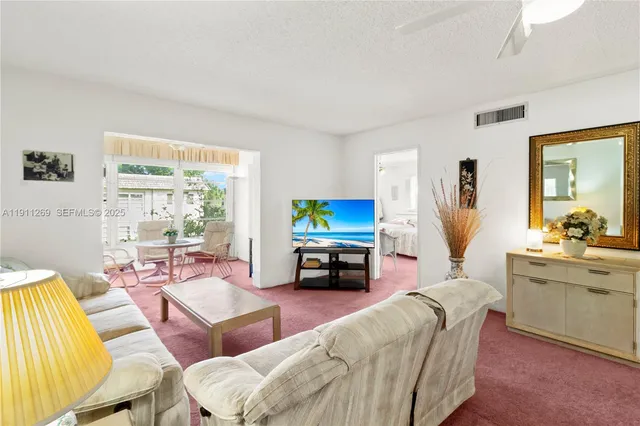 $148,000 | 5661 Southwest 2nd Court, Unit 216, Margate, FL 33068