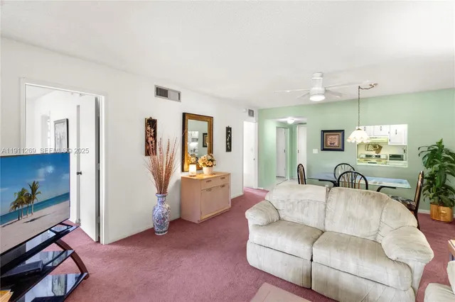 $148,000 | 5661 Southwest 2nd Court, Unit 216, Margate, FL 33068