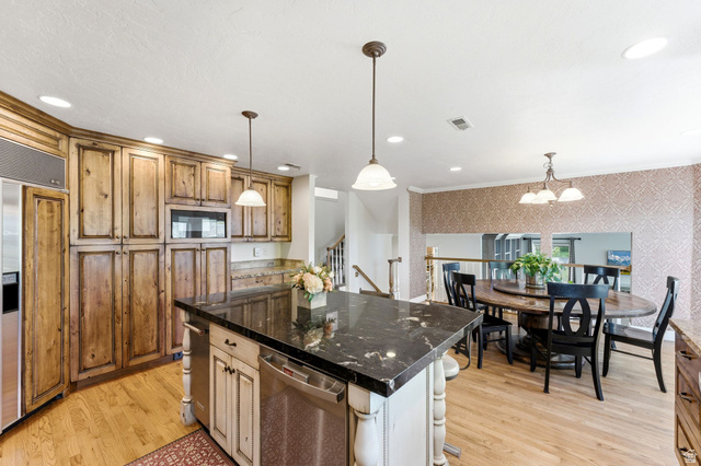 720 East Center Street Bountiful, UT 84010 - Photo 16 of 83