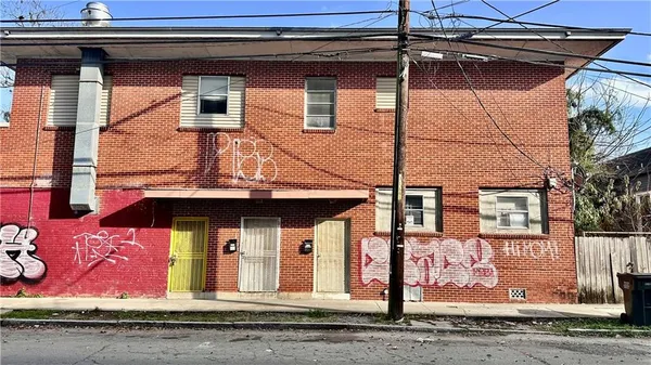 $1,500 | 1039 Alvar Street, New Orleans, LA 70117