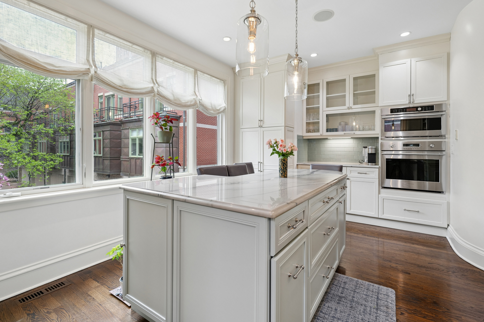 1401 South Indiana Avenue Chicago, IL 60605 - Photo 13 of 40 a kitchen with stainless steel appliances granite countertop a stove and a sink