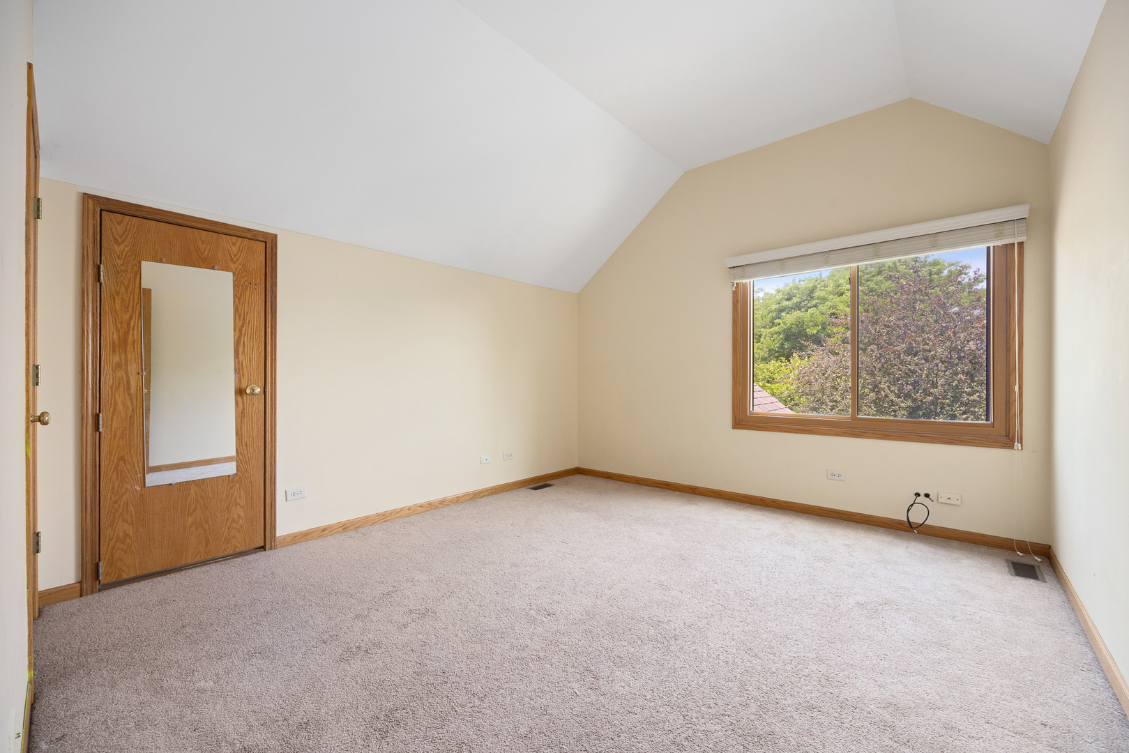 24859 Vermette Road Plainfield, IL 60585 - Photo 16 of 39 an empty room with windows