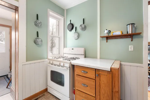 $210,000 | 618 4th Avenue Southeast, Waseca, MN 56093