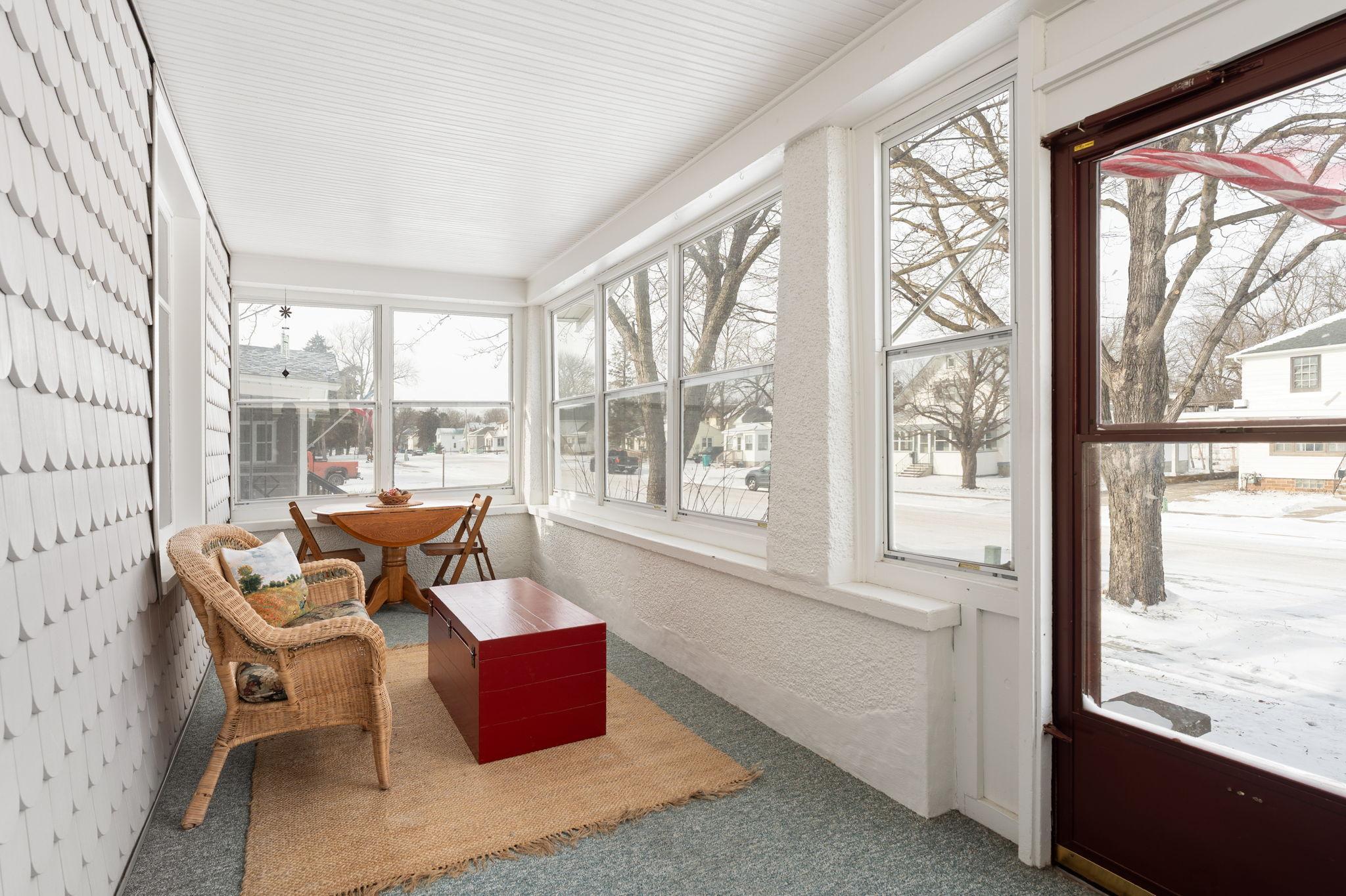 618 4th Avenue Southeast Waseca, MN 56093 - Photo 2 of 35