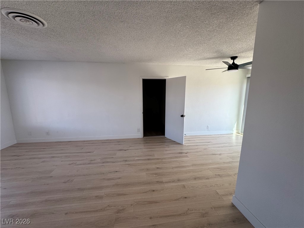 4020 Pamela Way Las Vegas, NV 89115 - Photo 20 of 38 Access to the enclosed garage/family room or 4th bedroom.