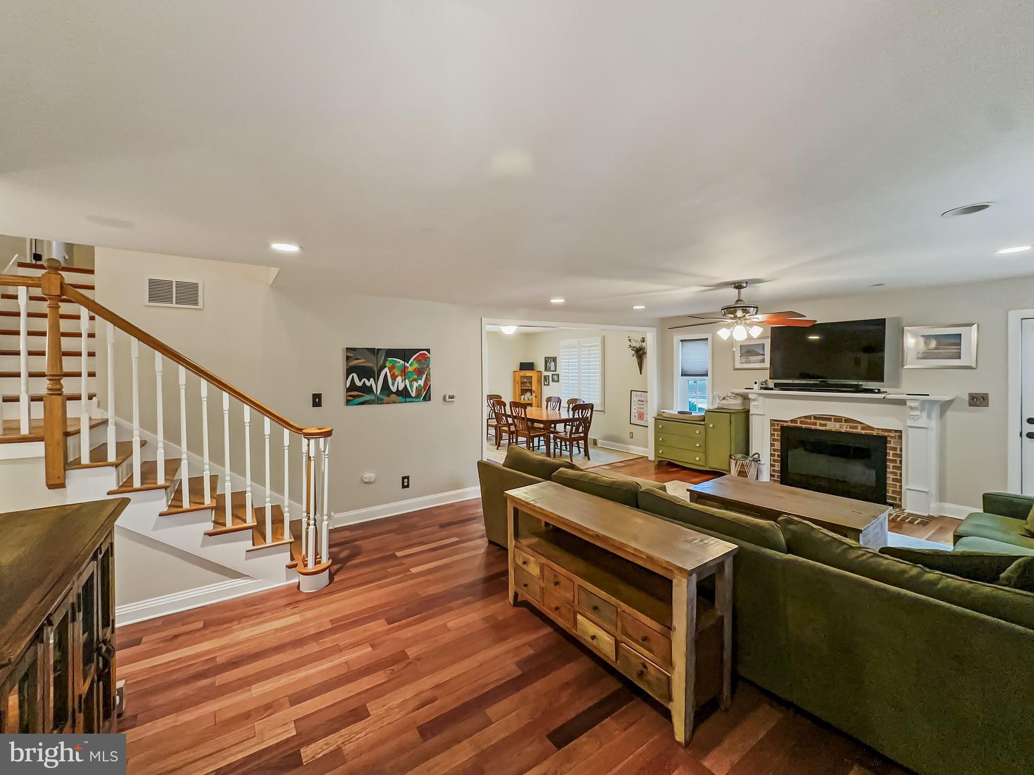73 Rugby Place Woodbury, NJ 08096 - Photo 4 of 39