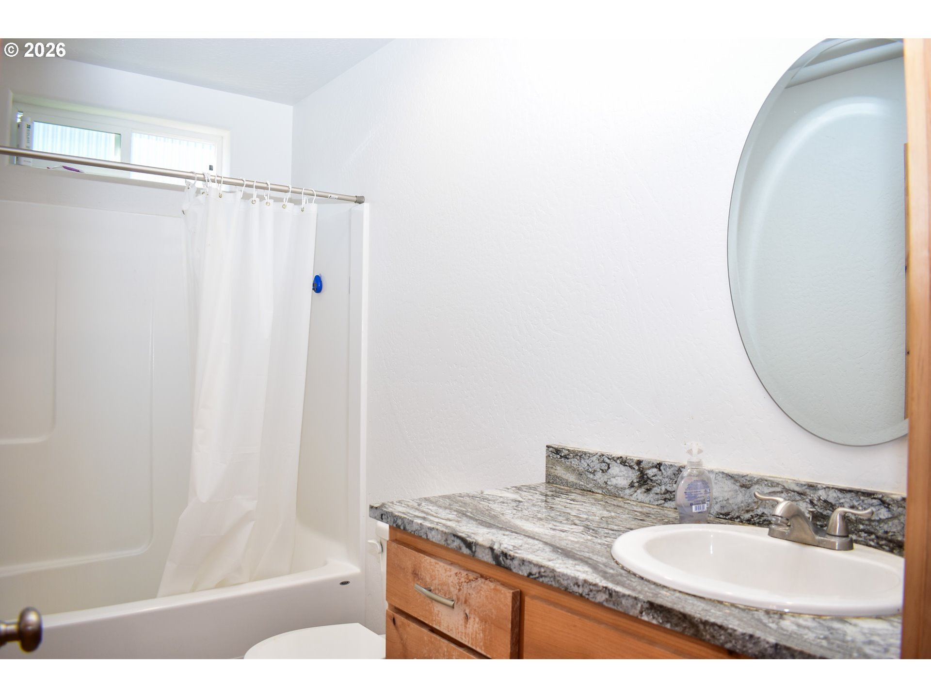 310 East Rapp Road Talent, OR 97540 - Photo 12 of 34