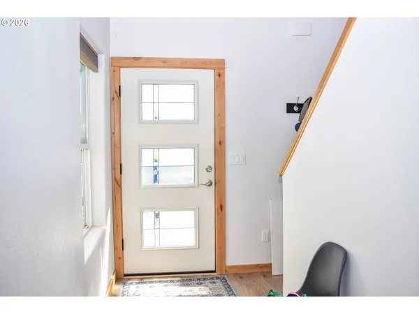 $462,000 | 310 East Rapp Road, Talent, OR 97540