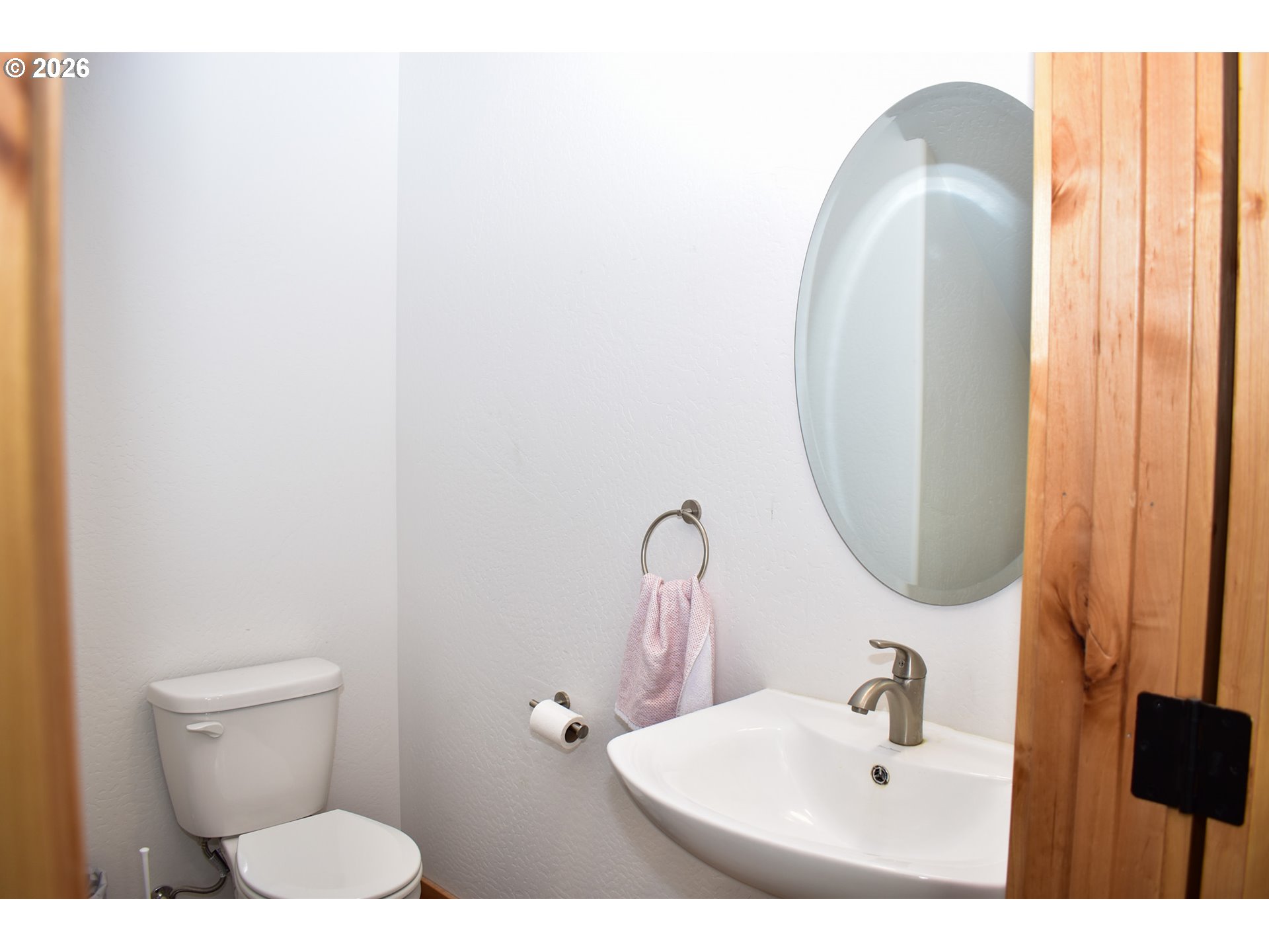 310 East Rapp Road Talent, OR 97540 - Photo 18 of 34