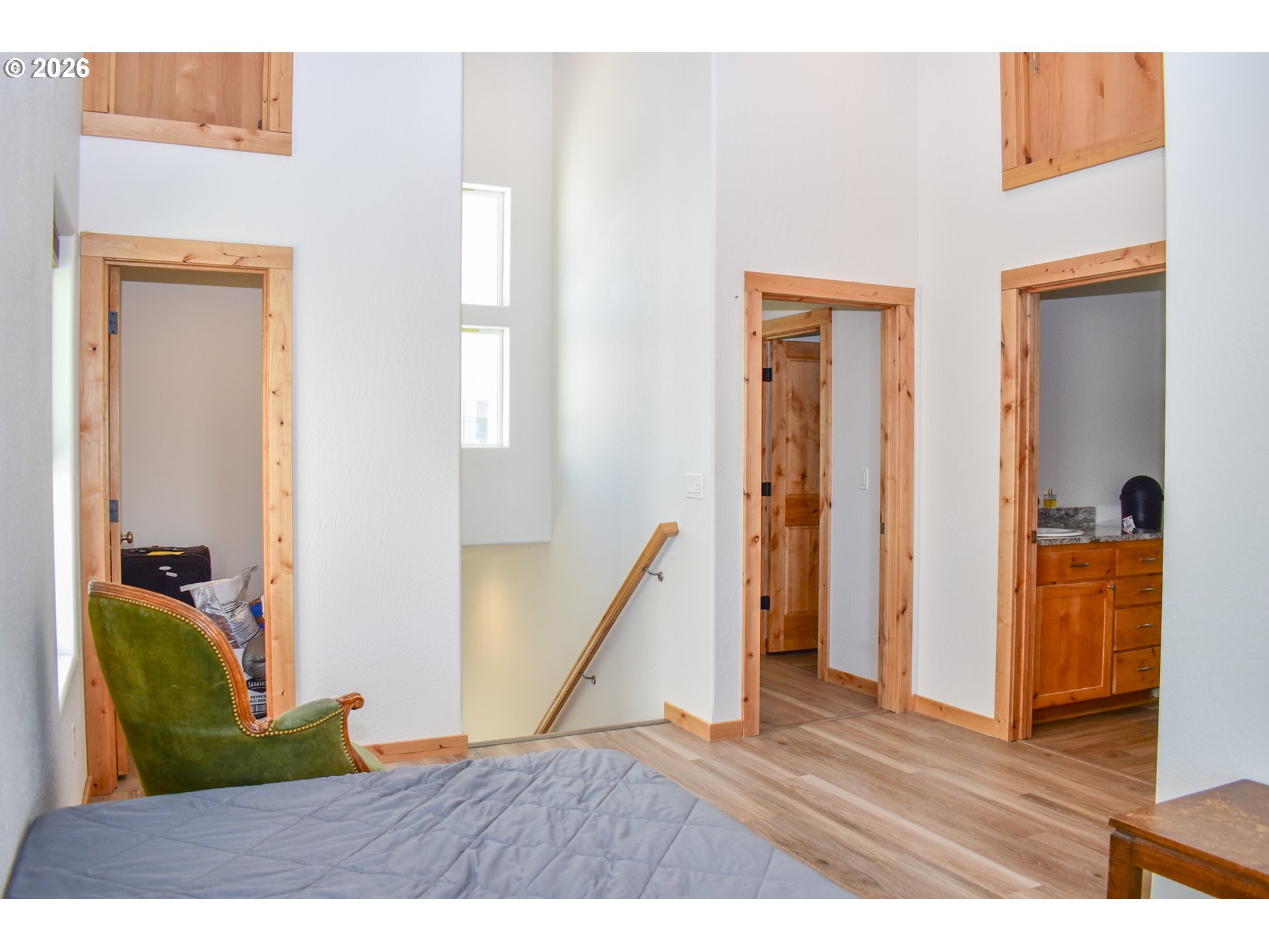 310 East Rapp Road Talent, OR 97540 - Photo 4 of 34