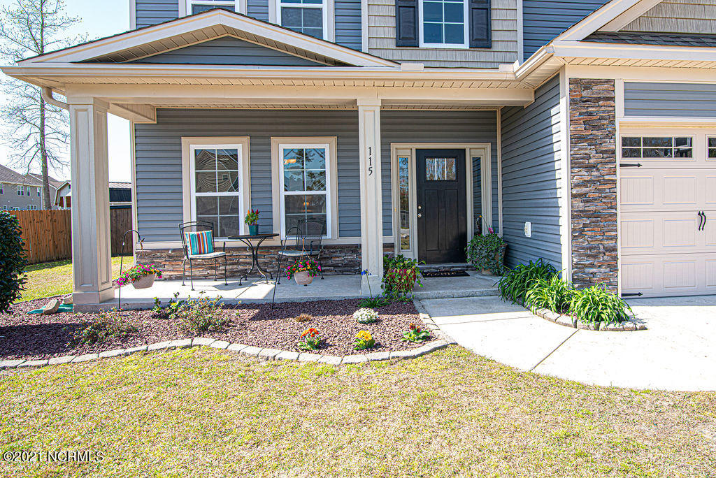 115 Peytons Ridge Drive Hubert, NC 28539 - Photo 3 of 48 Front Close Up
